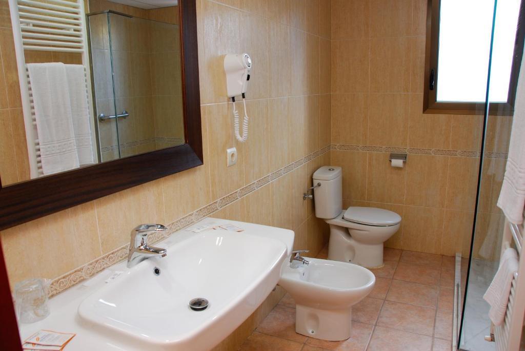 Hotel Balneari De Vallfogona De Riucorb Екстериор снимка
